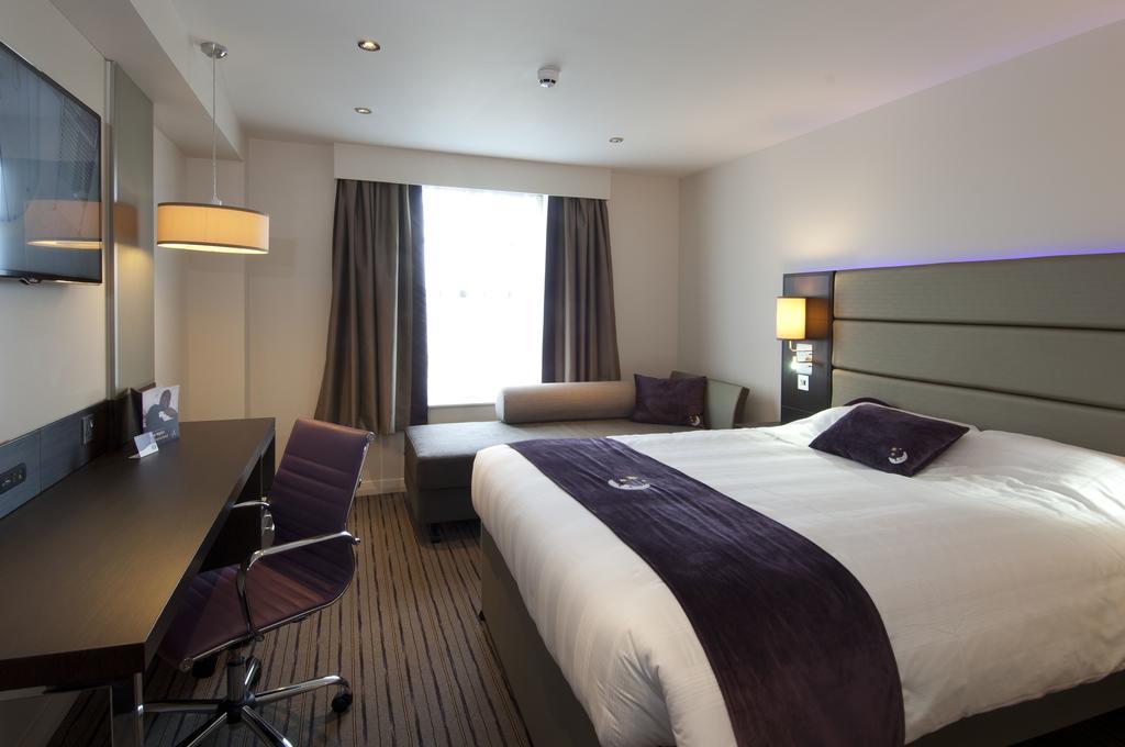 Premier Inn Liverpool City Centre - Moorfields Exterior foto