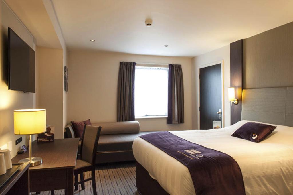 Premier Inn Liverpool City Centre - Moorfields Exterior foto